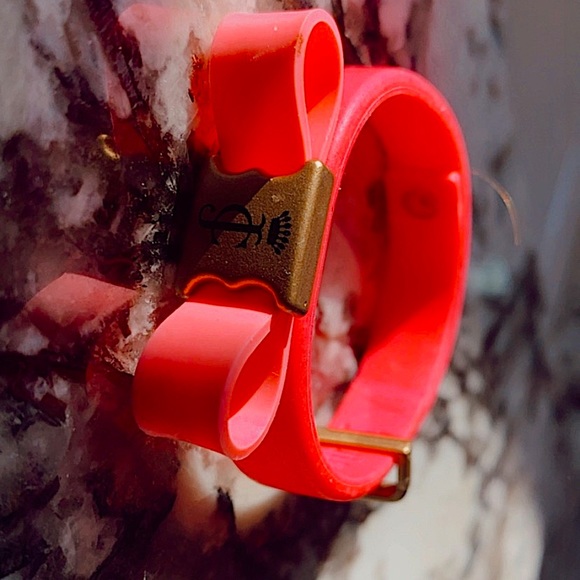Bundle Me! 💕 JUICY COUTURE Snap Bracelet - Picture 3 of 3